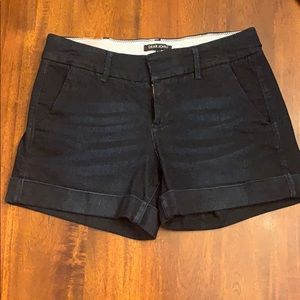 Size 28 shorts